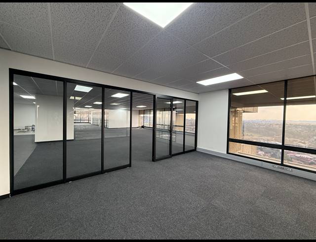 835M² OFFICE TO LET IN BRAAMFONTEIN WERF